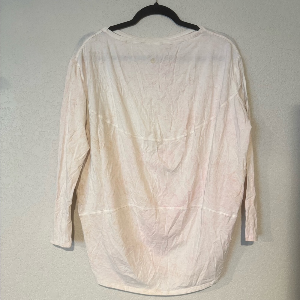 Lululemon Athletica tie dyeback in action long sleeve Cream Oversized Tunic Top